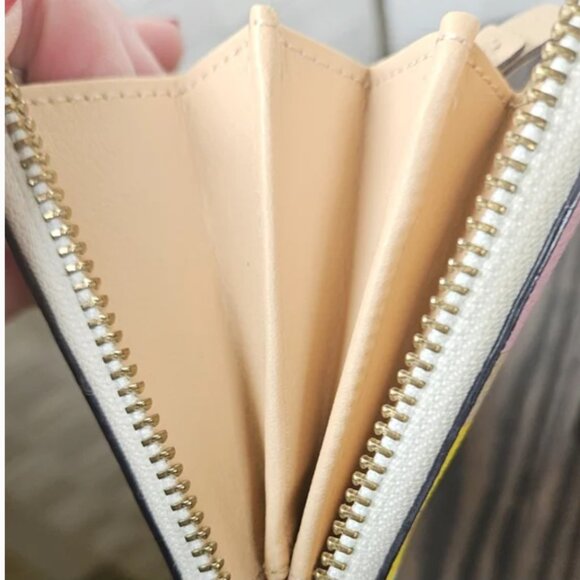 Kate Spade New York Neda Grove Street Dune Stripe Leather Zip Around Wallet EUC - Picture 4 of 11